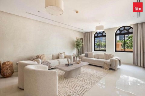 Apartment in Palm Jumeirah, Dubai 3 bedrooms, 344 sq.m. № 139650 - photo 4