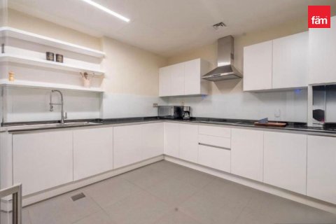 Apartment in Palm Jumeirah, Dubai 3 bedrooms, 344 sq.m. № 139650 - photo 6