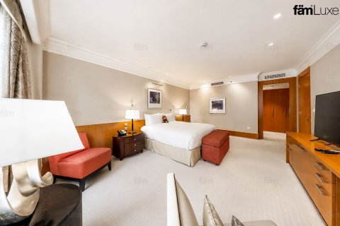 Apartment in DIFC, Dubai 4 bedrooms, 255.9 sq.m. № 109280 - photo 14