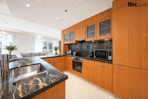 Apartment in DIFC, Dubai 4 bedrooms, 255.9 sq.m. № 109280 - photo 3