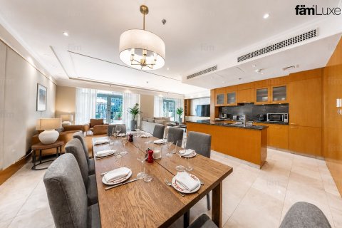 Apartment in DIFC, Dubai 4 bedrooms, 255.9 sq.m. № 109280 - photo 7