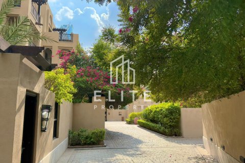 Apartamento en Reehan, Old Town, Dubai, 2 dormitorios, 119 m², № 42261 - foto 22