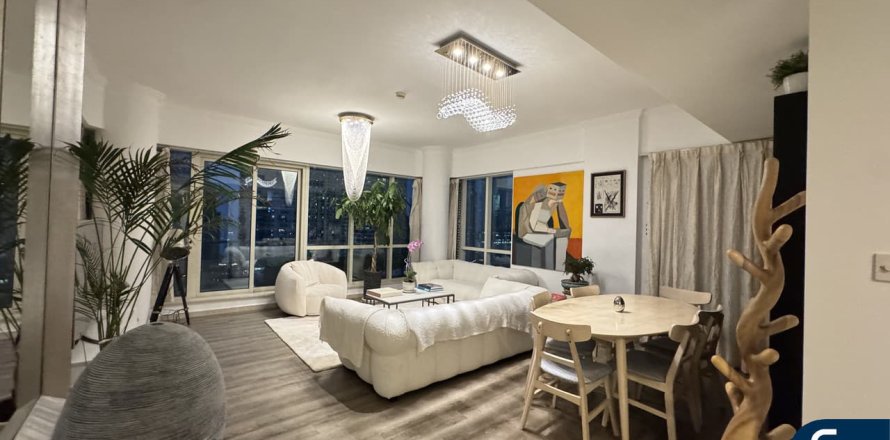 Квартира в AL MAJARA TOWERS в Дубай Марине, Дубай, 2 спальни, 131м², № 91644