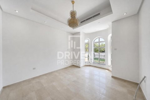 Villa in The Villa, Dubai 5 bedrooms, 445.93 sq.m. № 138715 - photo 14