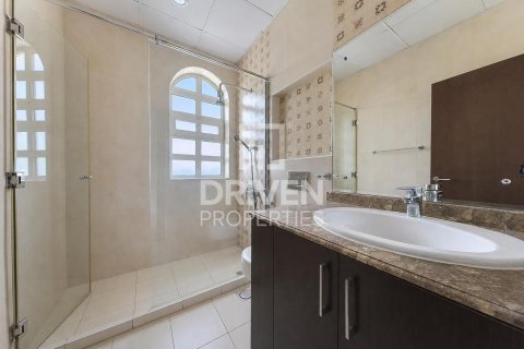 Villa in The Villa, Dubai 5 bedrooms, 445.93 sq.m. № 138715 - photo 18