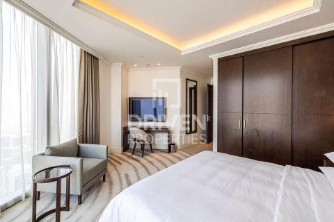 Apartment in The Address Residence Fountain Views, Downtown Dubai (Downtown Burj Dubai), Dubai 2 bedrooms, 146.79 sq.m. № 138719 - photo 7
