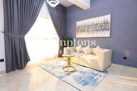Apartment in The Address Dubai Marina, Dubai Marina, Dubai 1 bedroom, 70.14176500 sq.m. № 105669 - photo 3