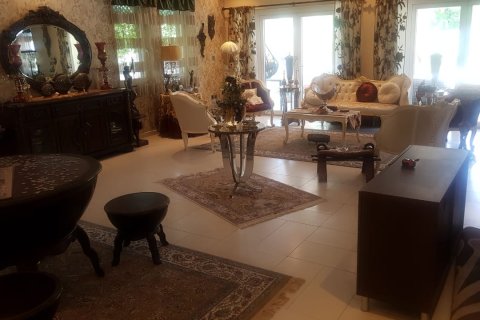 Villa à Regional, Jumeirah Park, Dubai, 5 chambres, 490 m², № 761 - photo 3