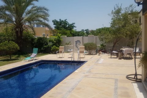 Villa à Regional, Jumeirah Park, Dubai, 5 chambres, 490 m², № 761 - photo 2
