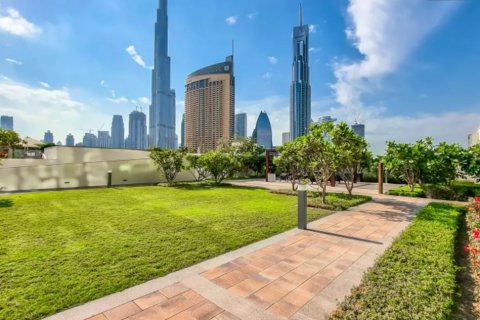 Купить квартиру в Downtown Views, Даунтаун Дубай (Даунтаун Бурдж Дубай), Дубай: 3 спальни, 164м², № 762 - фото 16