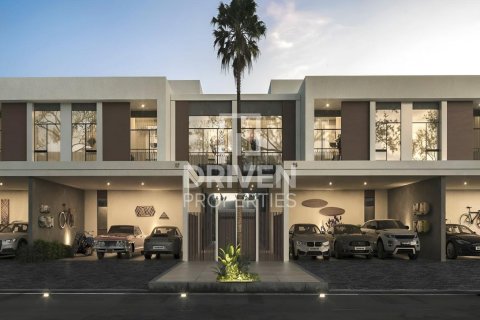Villa in Dubai South (Dubai World Central), Dubai 5 bedrooms, 396.05 sq.m. № 127186 - photo 2