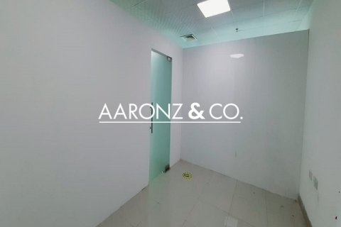 Oficina en Business Bay, Dubai, 81 m², № 83922 - foto 6