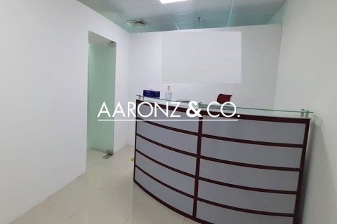 Oficina en Business Bay, Dubai, 81 m², № 83922 - foto 7