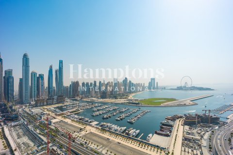 Apartment in Dubai Harbour, Dubai 3 bedrooms, 142.88481400 sq.m. № 110980 - photo 13