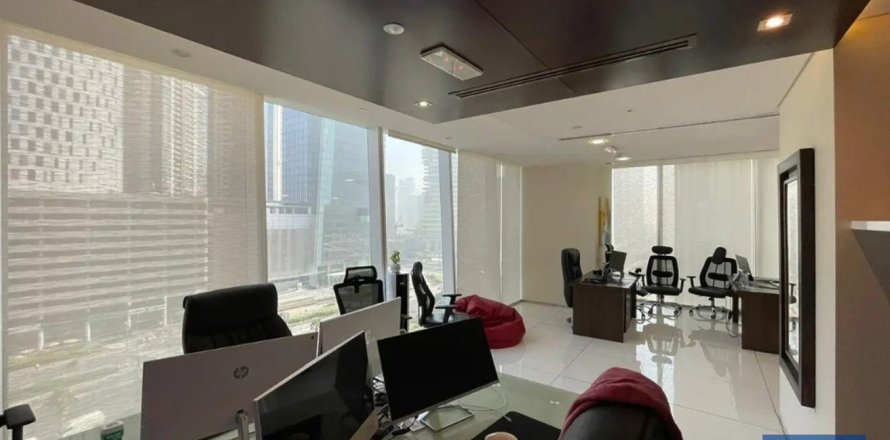 Office in Business Bay, Dubai 230 sq.m. № 103770