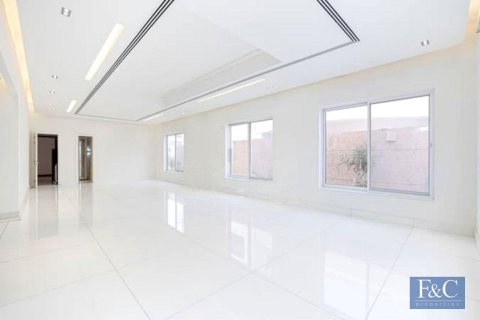 Villa in Umm Suqeim 3, Umm Suqeim, Dubai 7 bedrooms, 892 sq.m. № 103772 - photo 18