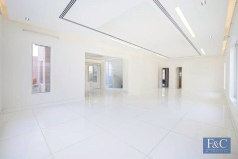 Villa in Umm Suqeim 3, Umm Suqeim, Dubai 7 bedrooms, 892 sq.m. № 103772 - photo 17