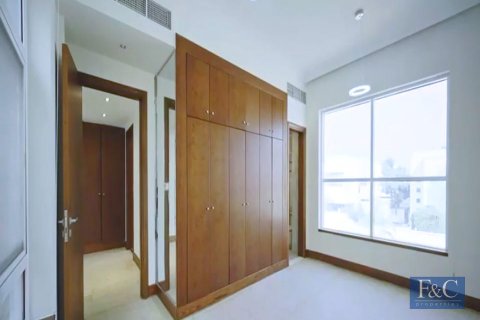 Villa in Umm Suqeim 3, Umm Suqeim, Dubai 7 bedrooms, 892 sq.m. № 103772 - photo 3