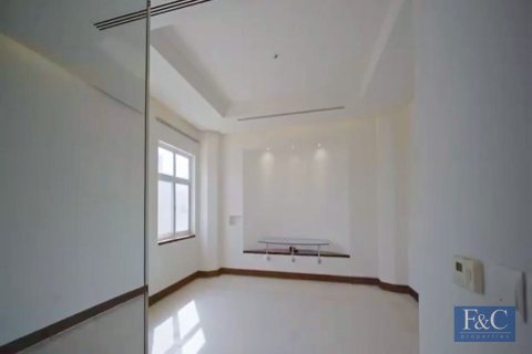 Villa in Umm Suqeim 3, Umm Suqeim, Dubai 7 bedrooms, 892 sq.m. № 103772 - photo 13