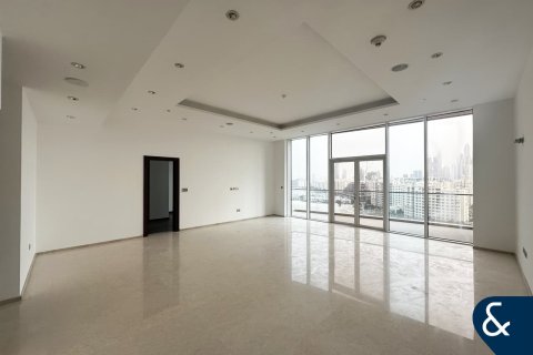 Снять в аренду квартиру в Tiara Residences, Пальма Джумейра, Дубай: 3 спальни, 211м², № 91518 - фото 5