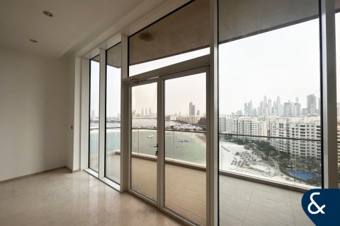 Снять в аренду квартиру в Tiara Residences, Пальма Джумейра, Дубай: 3 спальни, 211м², № 91518 - фото 7