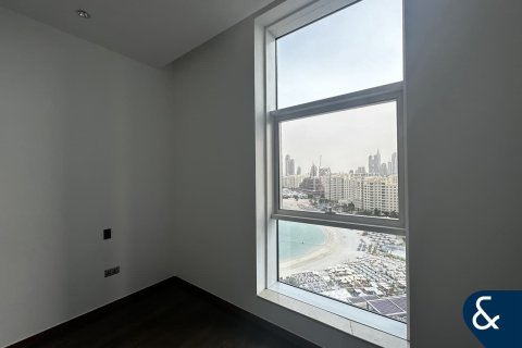 Снять в аренду квартиру в Tiara Residences, Пальма Джумейра, Дубай: 3 спальни, 211м², № 91518 - фото 9