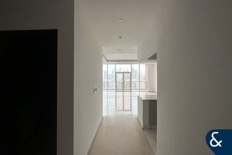 Снять в аренду квартиру в Tiara Residences, Пальма Джумейра, Дубай: 3 спальни, 211м², № 91518 - фото 15