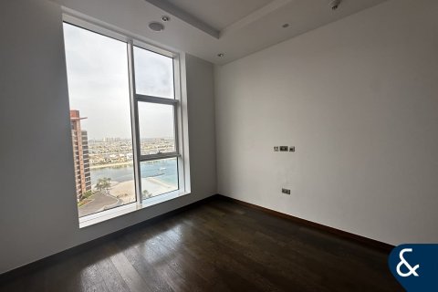 Снять в аренду квартиру в Tiara Residences, Пальма Джумейра, Дубай: 3 спальни, 211м², № 91518 - фото 14