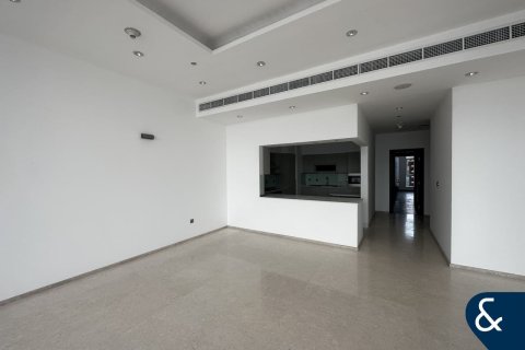 Снять в аренду квартиру в Tiara Residences, Пальма Джумейра, Дубай: 3 спальни, 211м², № 91518 - фото 3