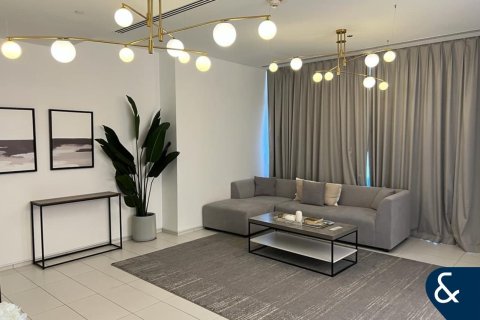 Квартира в DIFC, Дубай, 2 спальни, 171м², № 91519