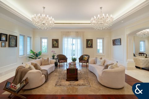 Villa en Arabian Ranches, Dubai, 6 dormitorios, 1092 m², № 91517 - foto 2