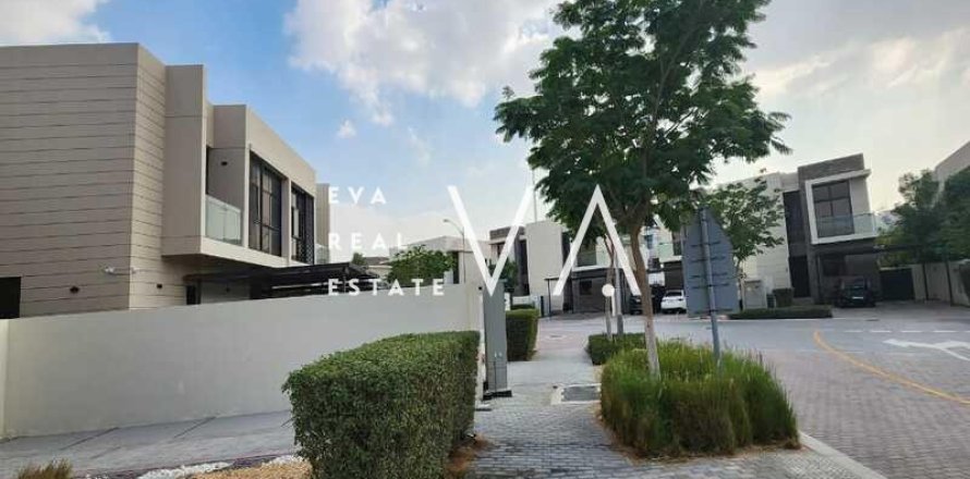 Villa in DAMAC Hills (Akoya by DAMAC), Dubai 5 bedrooms, 420.37 sq.m. № 52793