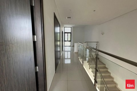 Villa en Dubai, 3 dormitorios, 378.3 m², № 109995 - foto 7