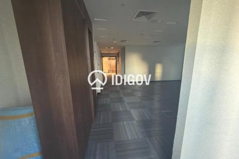 Office in Executive Towers, Business Bay, Dubai 269.05 sq.m. № 122055 - photo 11