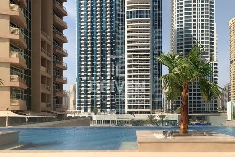 Apartment in Jumeirah Lake Towers, Dubai studio, 57.51 sq.m. № 129421