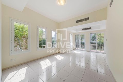 Villa in Springs 11, The Springs, Dubai 3 bedrooms, 377 sq.m. № 129430 - photo 6