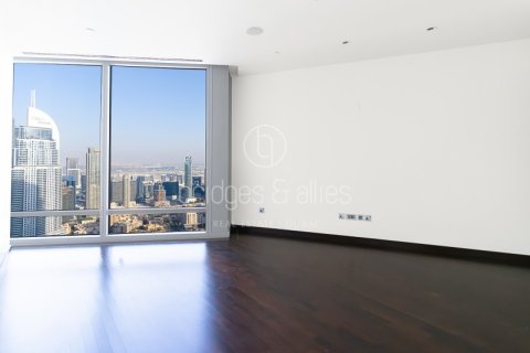 Appartement à Downtown Dubai (Downtown Burj Dubai), Dubai, 2 chambres, 159.4 m², № 16432 - photo 2
