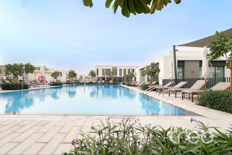 Townhouse in The Valley, Dubai 4 bedrooms, 250.09 sq.m. № 119536 - photo 13