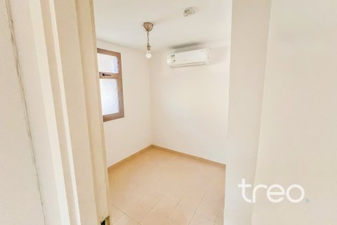 Townhouse in Hayat Townhouses, Town Square, Dubai 4 bedrooms, 221.11 sq.m. № 119538 - photo 5