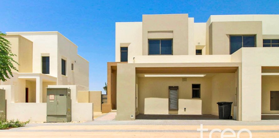 Townhouse in Hayat Townhouses, Town Square, Dubai 4 bedrooms, 221.11 sq.m. № 119538