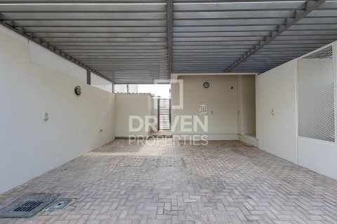 Villa en Meydan, Dubai, 6 dormitorios, 512 m², № 20421 - foto 8