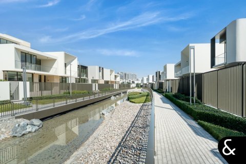 Villa en Dubai Hills Estate, Dubai, 5 dormitorios, 964 m², № 88405 - foto 9