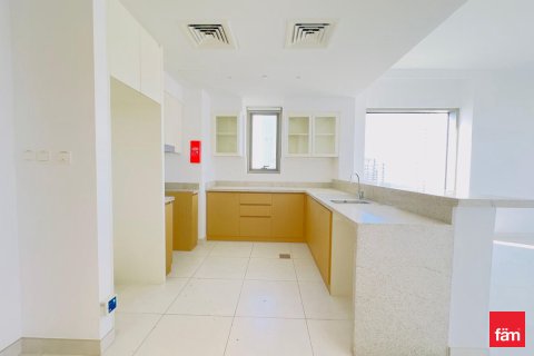 Apartment in Dubai 2 bedrooms, 104.7 sq.m. № 55717 - photo 4
