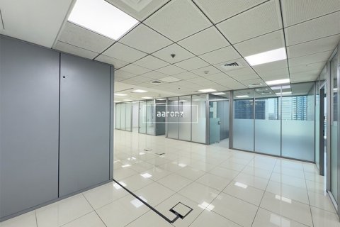 Bureau à Jumeirah Lake Towers, Dubai, 177.5 m², № 49683 - photo 1