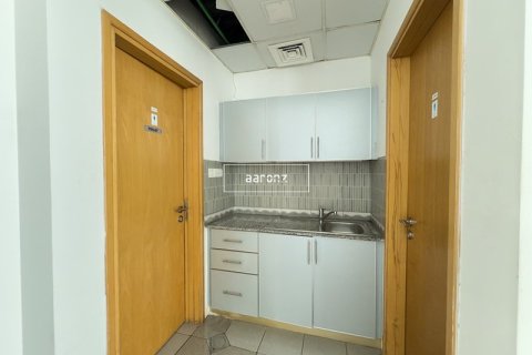 Bureau à Business Bay, Dubai, 115.7 m², № 49694 - photo 14