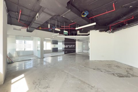 Oficina en Business Bay, Dubai, 124.5 m², № 49695 - foto 1