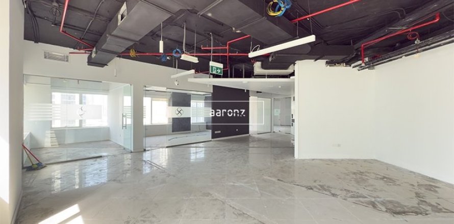 Oficina en Business Bay, Dubai, 124.5 m², № 49695