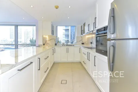 Apartment in Dubai Marina, Dubai 3 bedrooms, 297 sq.m. № 123066 - photo 6