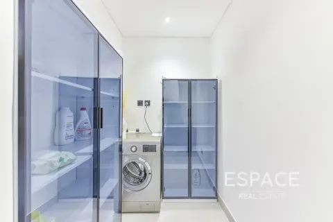 Apartment in Dubai Marina, Dubai 3 bedrooms, 297 sq.m. № 123066 - photo 16