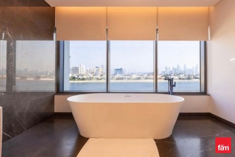 Villa en Palm Jumeirah, Dubai, 4 dormitorios, 1261.5 m², № 64112 - foto 8